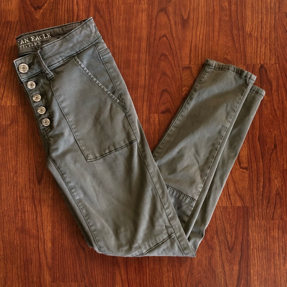 ❌SOLD❌AE cargo jeans